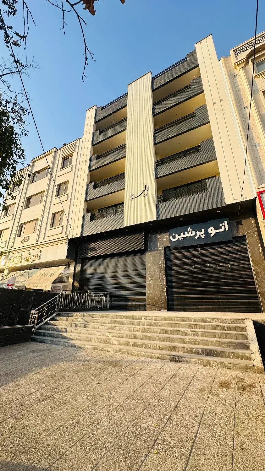 فروش تجاری لوکس بر بلوار پر رفت و آمد|فروش مغازه و غرفه|شیراز, شهرک ولیعصر|دیوار