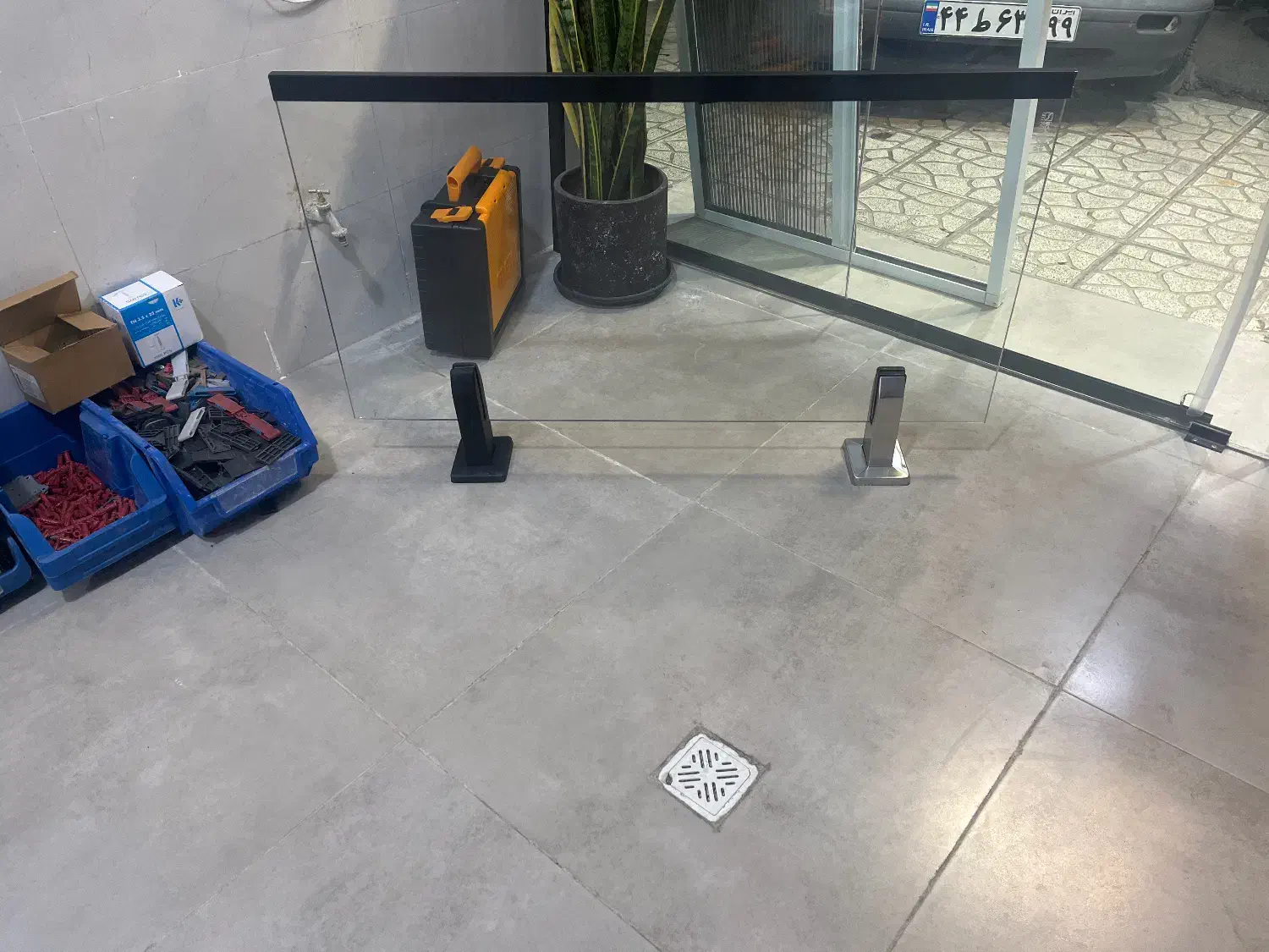 درب پنجره upvc وآلومینیوم|خدمات پیشه و مهارت|تهران, خاک سفید|دیوار