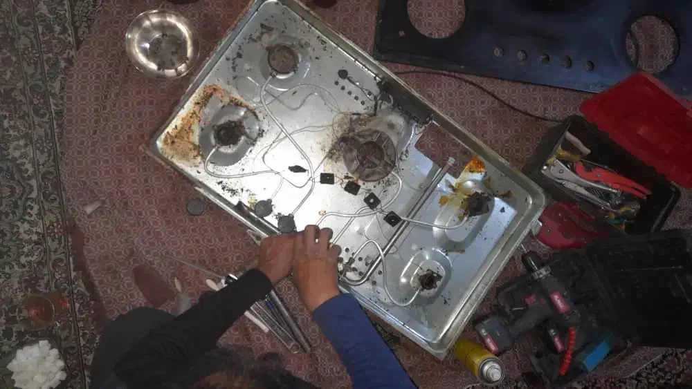 تعمیرنصب انواع آبگرمکن بخاری گازصفحه ای تصفیه آب|خدمات پیشه و مهارت|بم, |دیوار