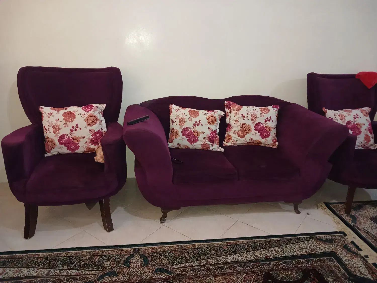 مبل کارکرده|مبلمان خانگی و میز عسلی|ری, دیلمان|دیوار