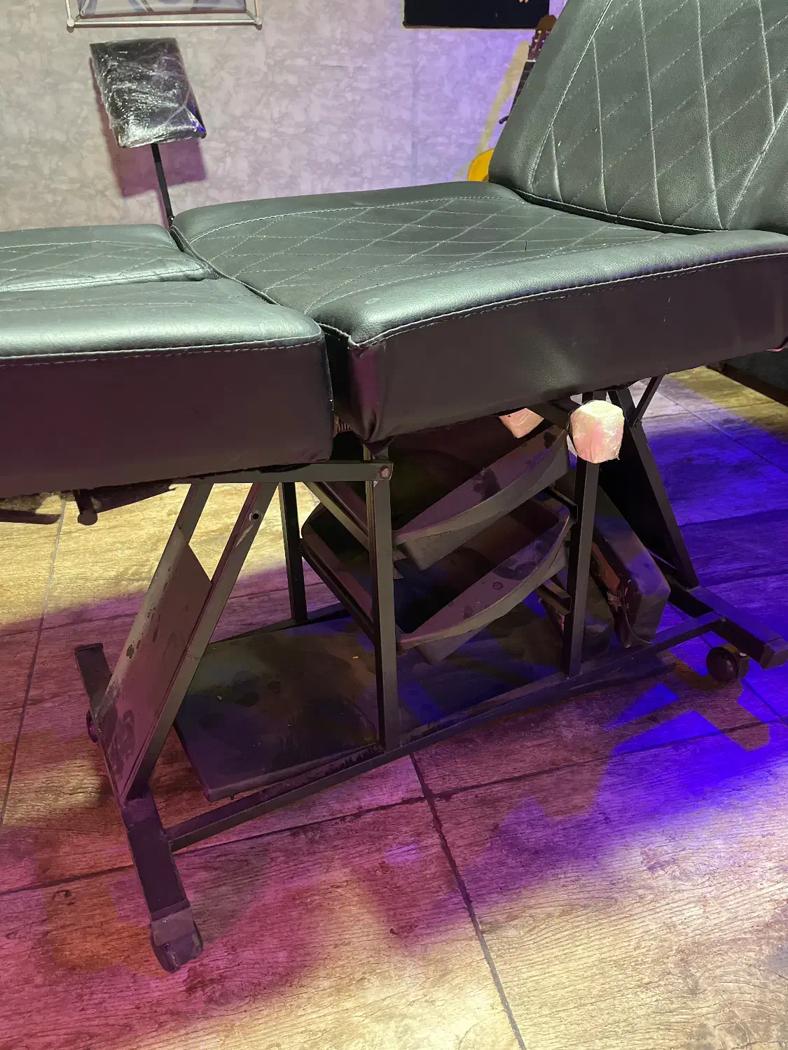 صندلی چهار تیکه ۴ تیکه|آرایشگاه و سالن‌های زیبایی|شاهین‌شهر, شهرک ردانی پور|دیوار