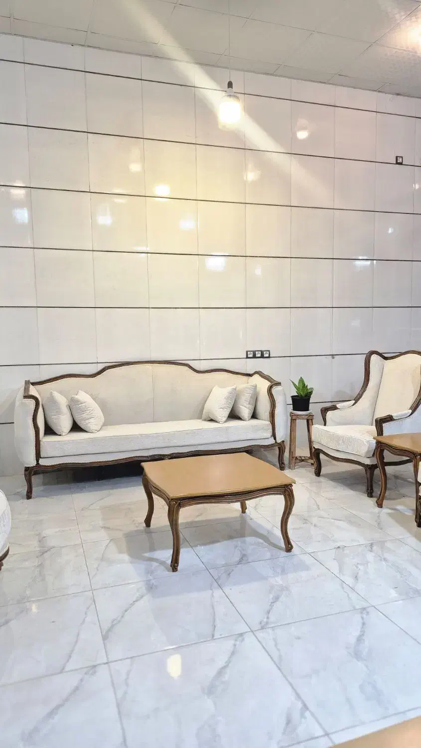 مبل،مبلمان،شرکتی ۸نفره ساده|مبلمان خانگی و میز عسلی|شیراز, رکنآباد|دیوار
