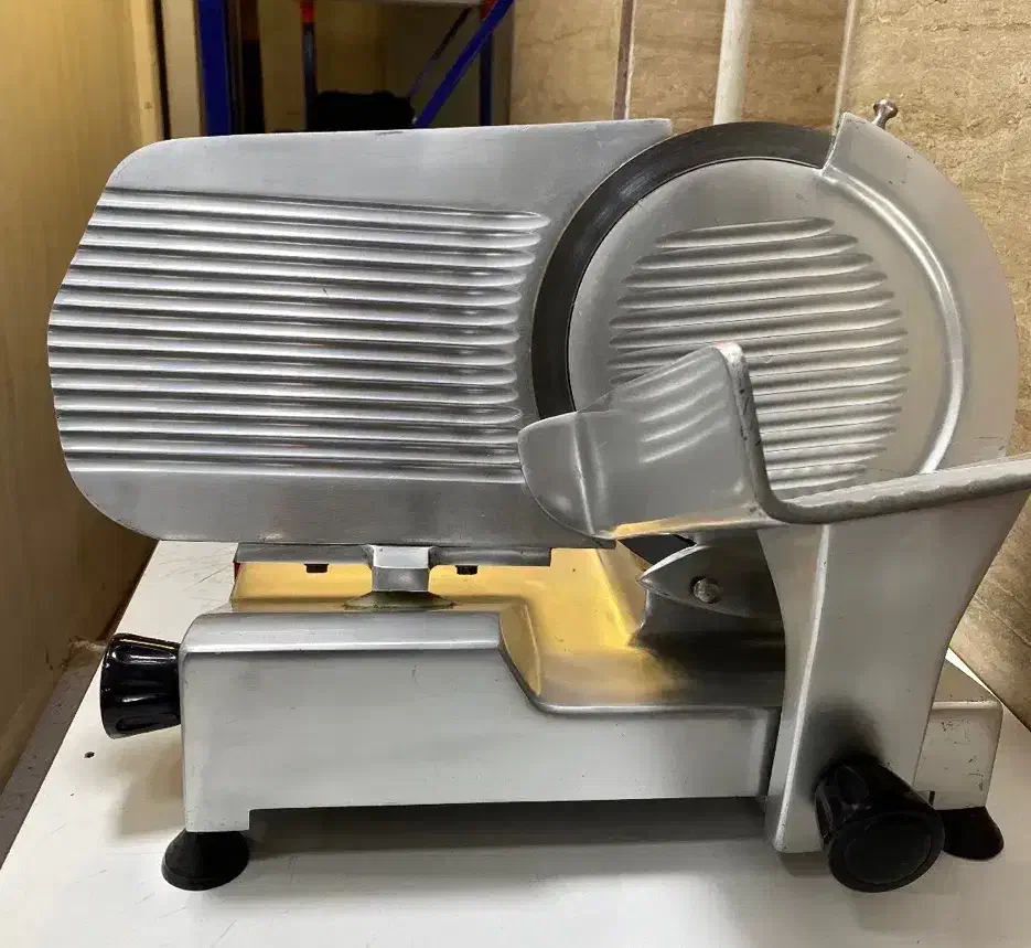 کالباسبر ایتالیایی omega|کافی‌شاپ و رستوران|گرگان, |دیوار