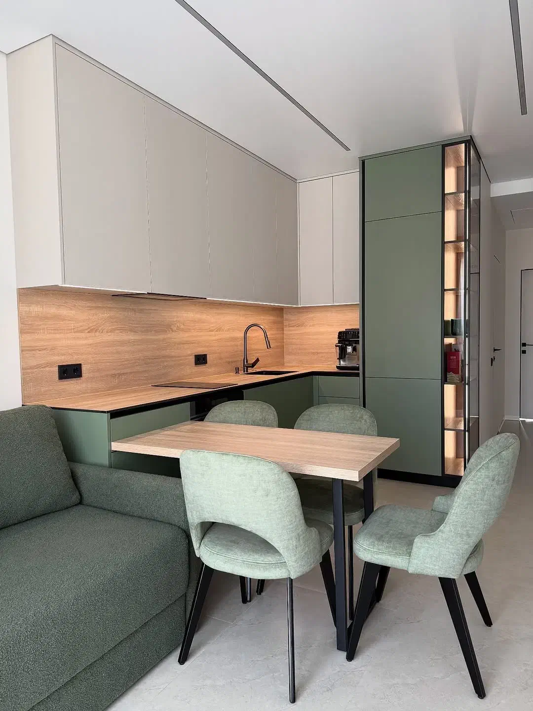 طراحی و اجرای تخصصی کابینت های خاص با ضمامت نامه|خدمات پیشه و مهارت|کرمانشاه, |دیوار