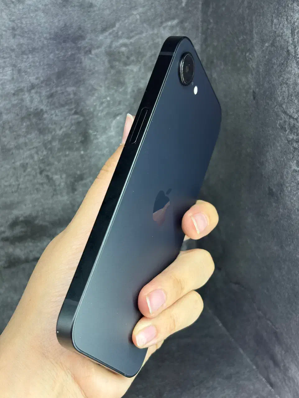 iPhone ۱۶ E /128 gig / چک صیادی با ریجستر|موبایل|اصفهان, احمدآباد|دیوار