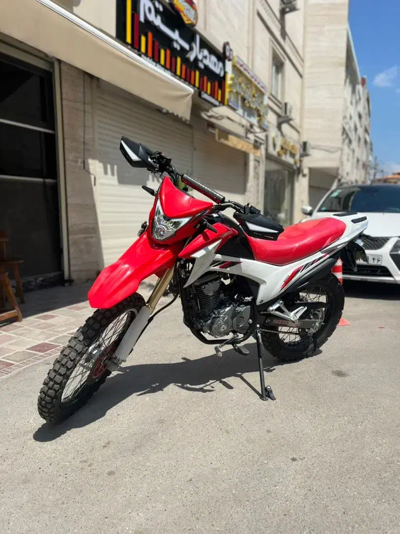 موتور فلت ۲۰۰ آخر ۱۴۰۲ انجیل۱۴۰۳ کاملا سالم|موتورسیکلت|رشت, سیا اسطلخ|دیوار