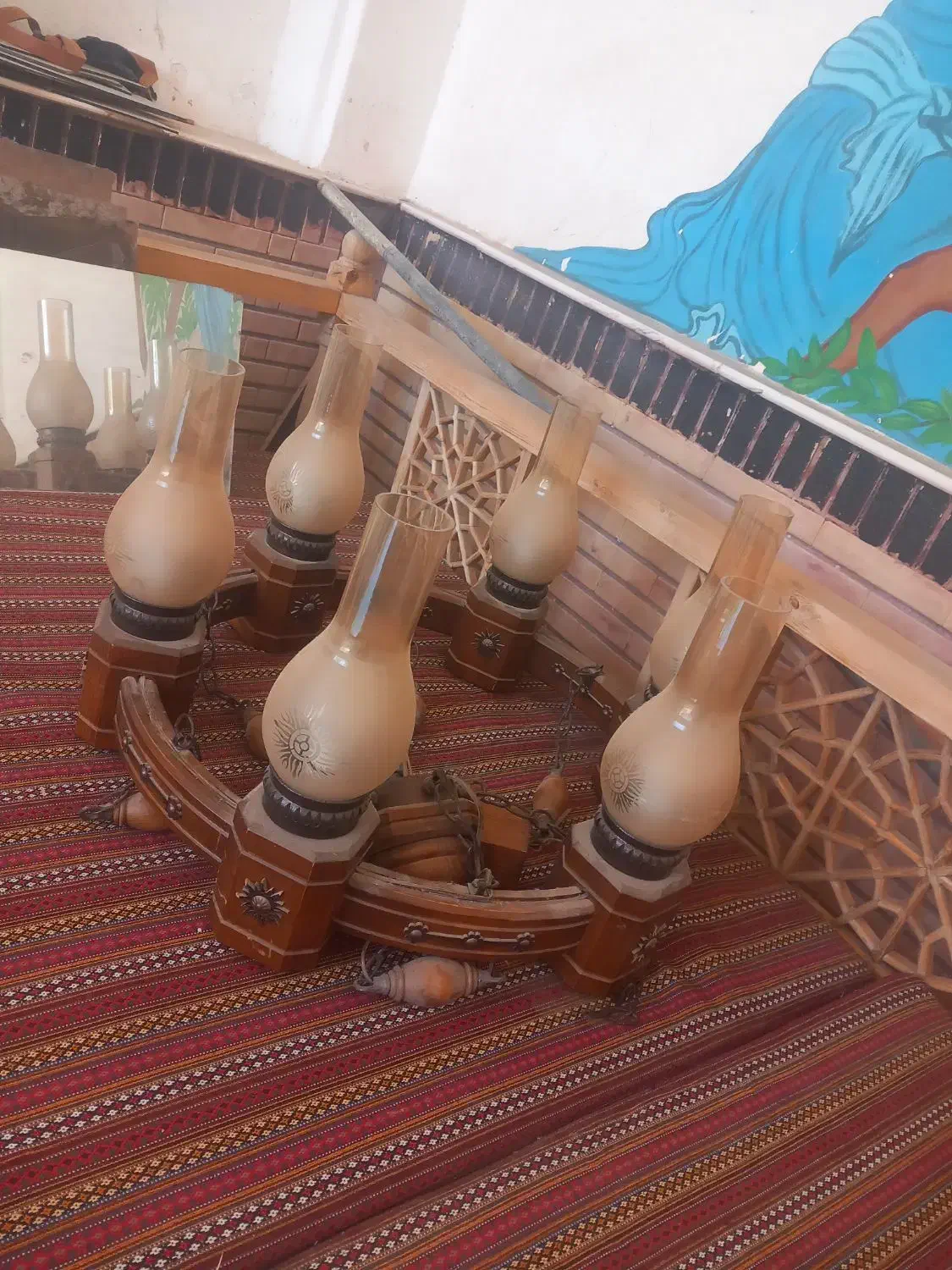 لوستر سالم در حد|لوستر و چراغ آویز|کاشان, فین کوچک|دیوار