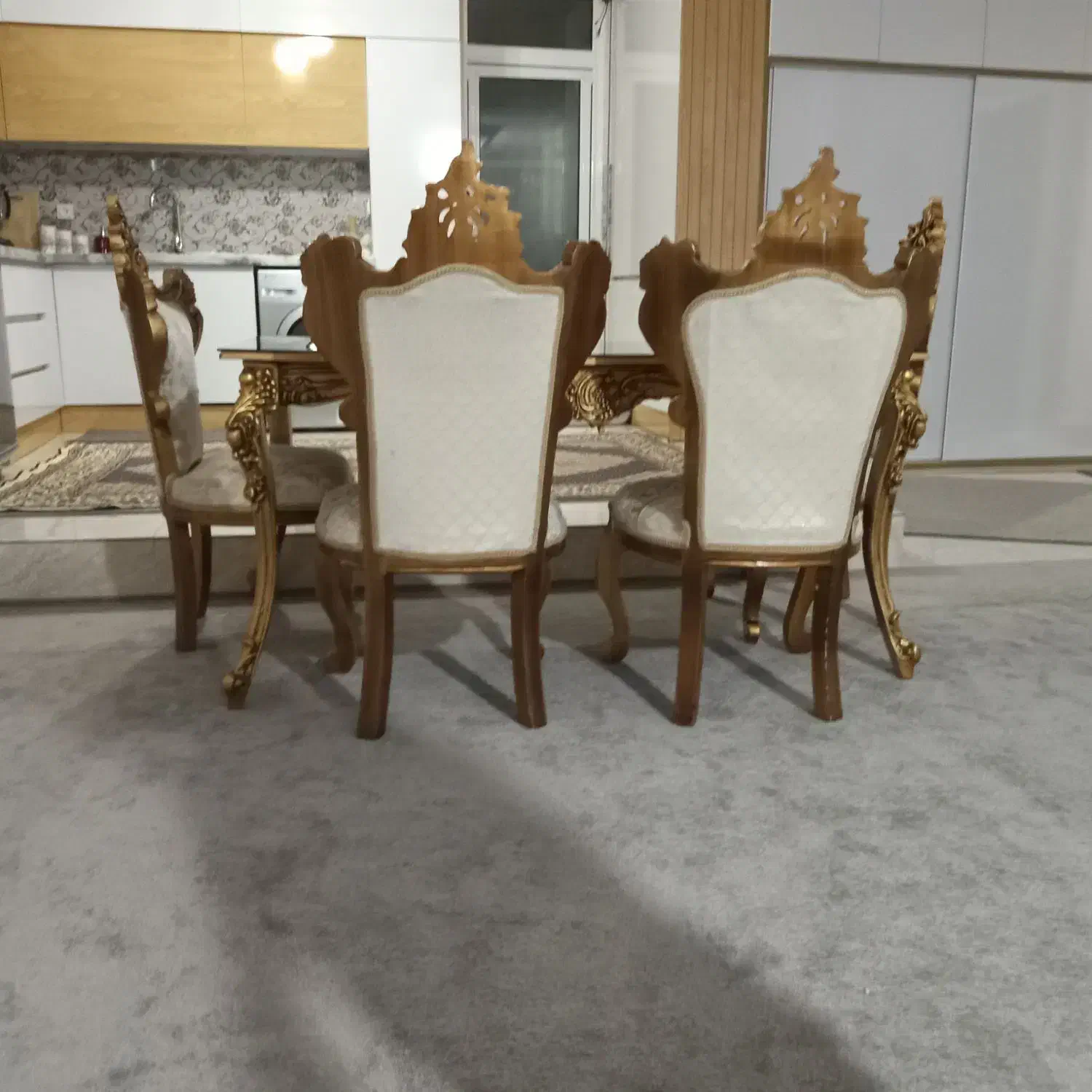 میز غذاخوری|میز و صندلی غذاخوری|میانه, |دیوار