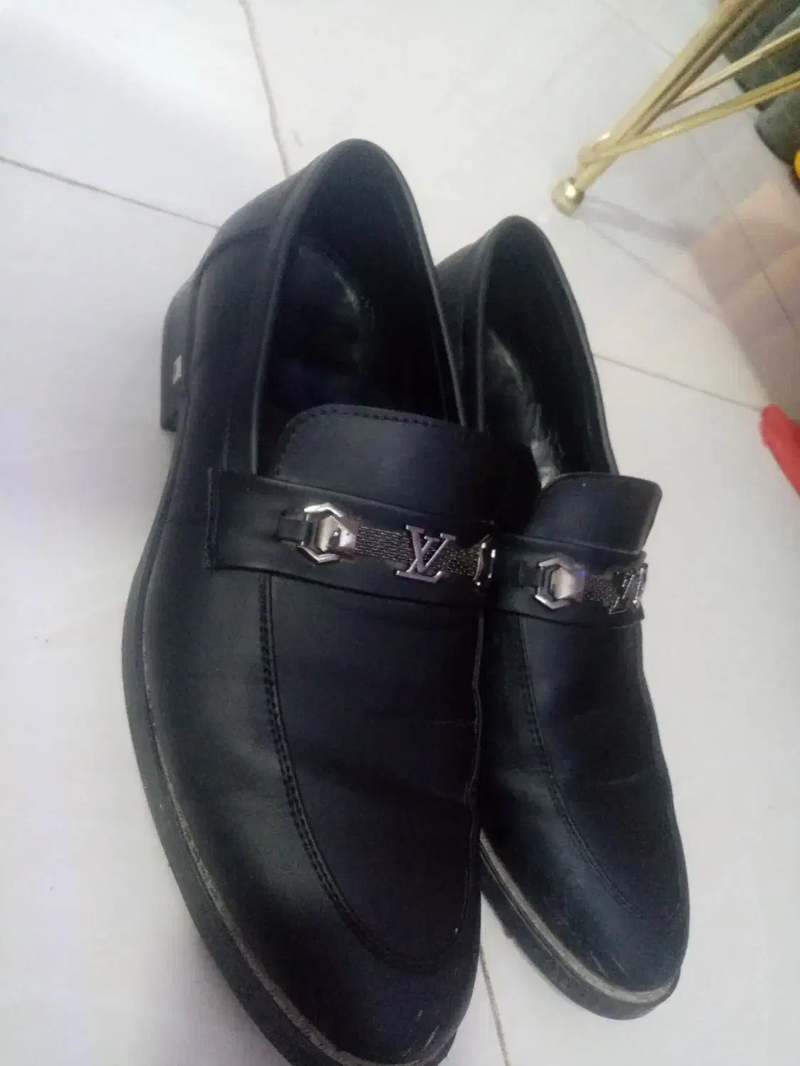 کفش کالج مردانه|کیف، کفش، کمربند|نیشابور, خط کاشمر|دیوار