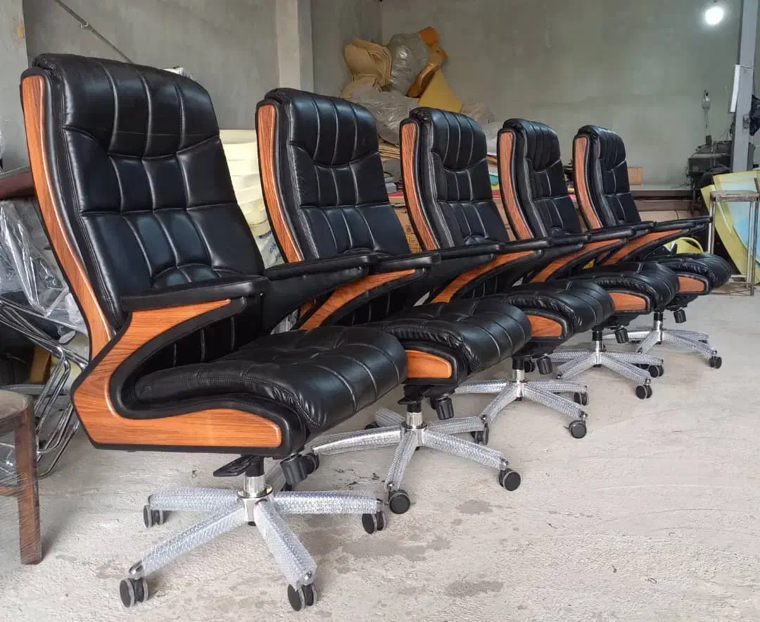 تعمیرات صندلی اداری و اپنی ومبل اداری|مبلمان اداری|محمدشهر, شهرک چمران|دیوار