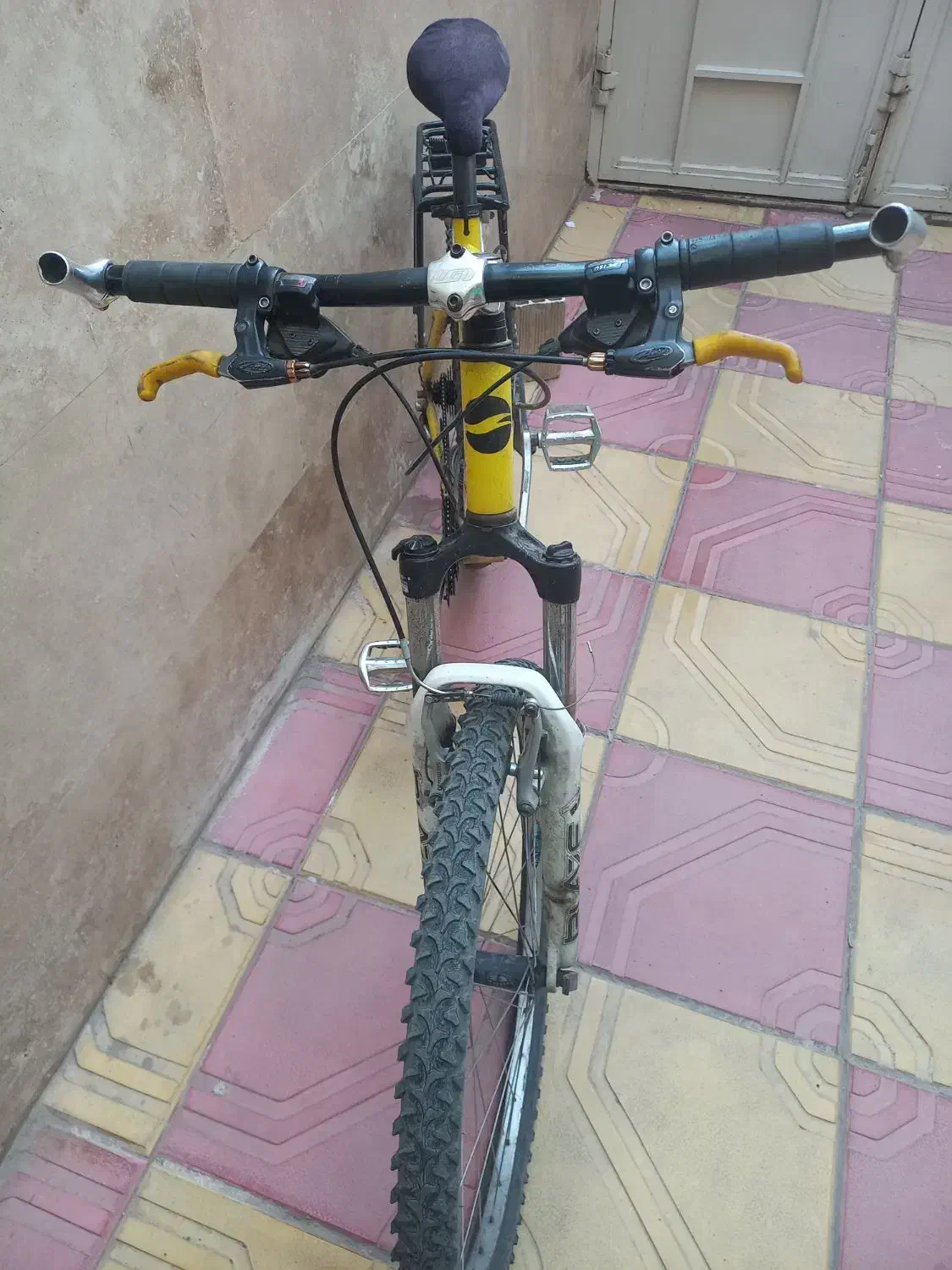 یک عدد دوچرخه حرفه ای جیانت اصل با لوازم اورجینال|دوچرخه، اسکیت، اسکوتر|تبریز, |دیوار