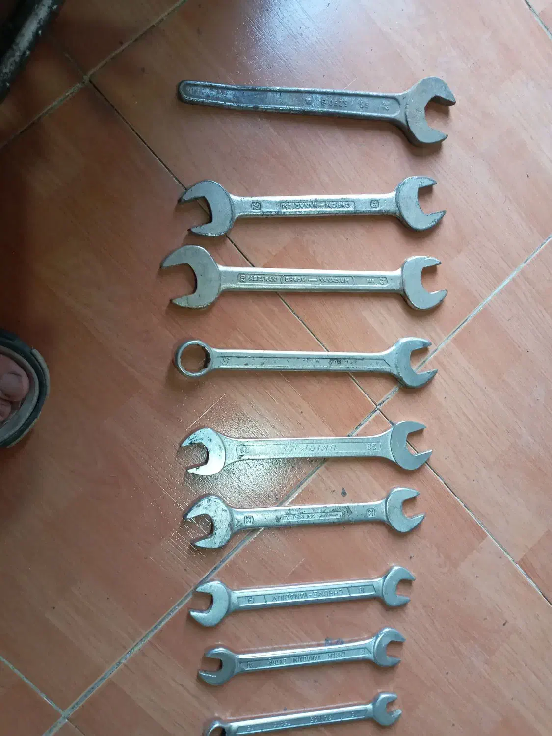 آچار تخت|ابزارآلات|قرچک, مهدیه|دیوار