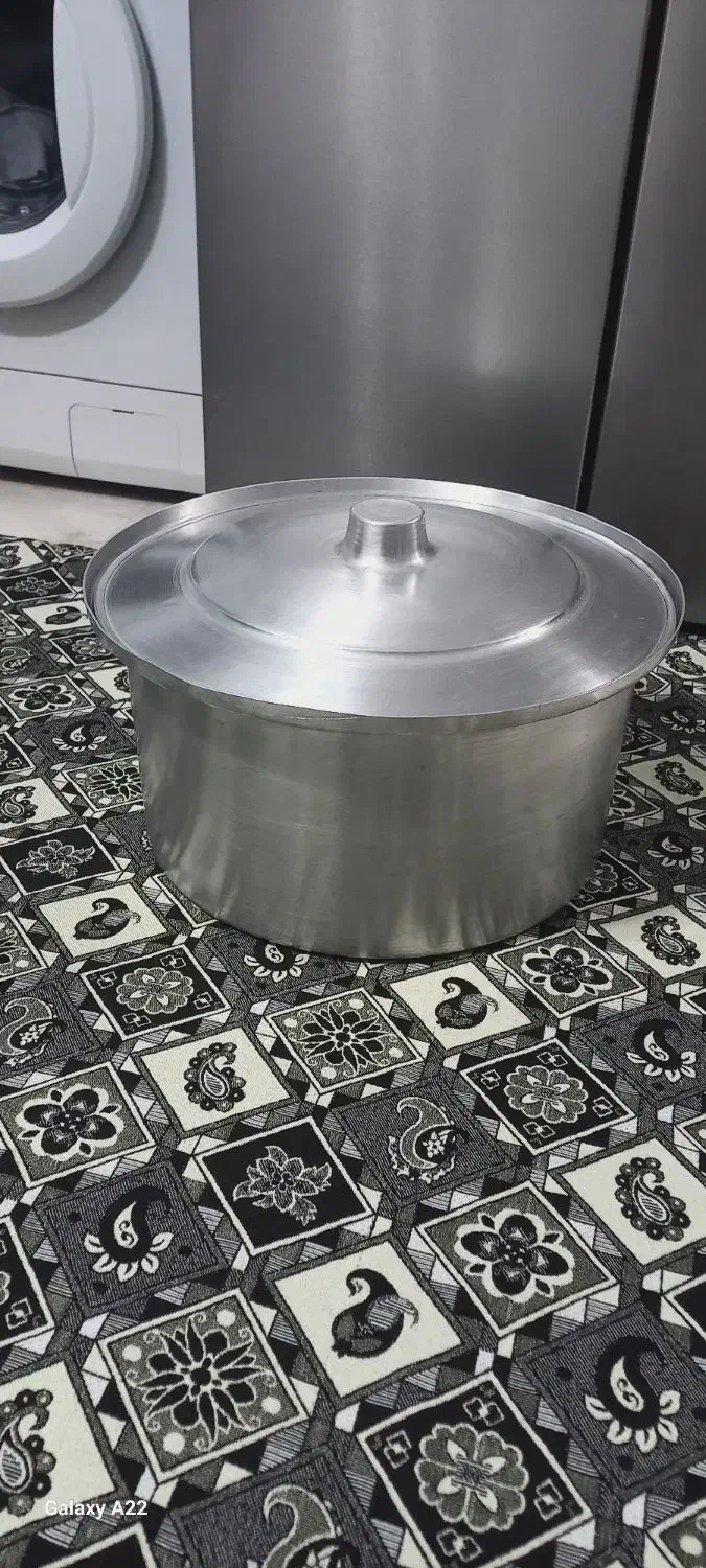 دوعدد قابلمه|ظروف پخت‌وپز|ملارد, |دیوار