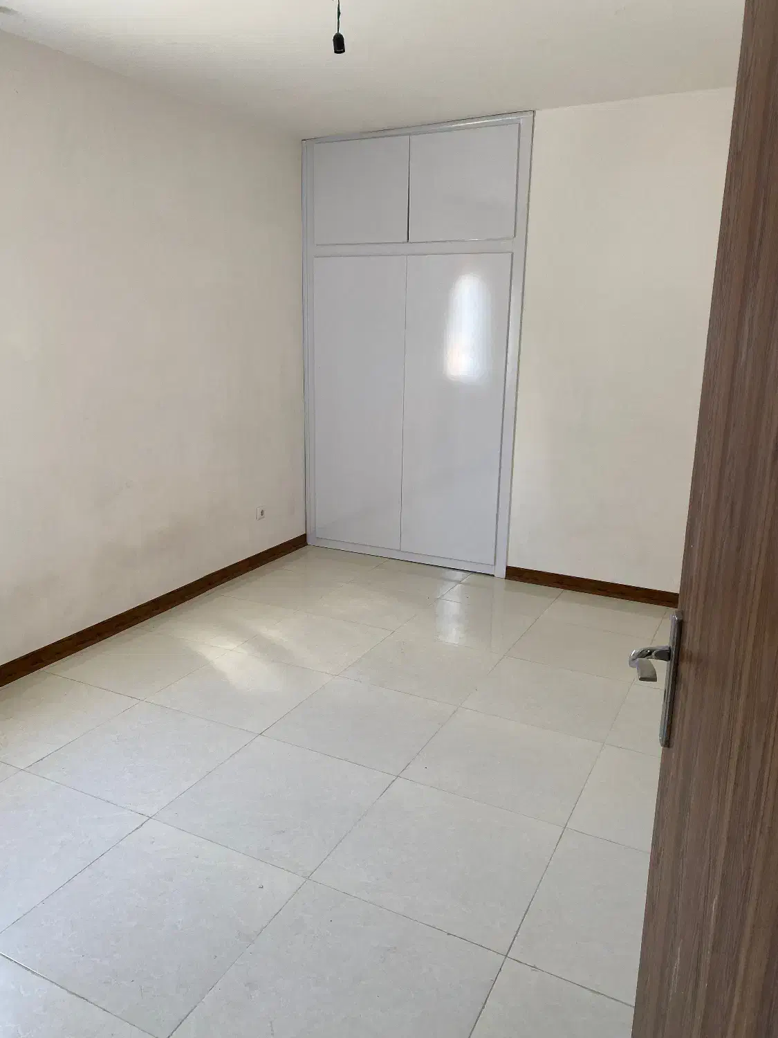 آپارتمان ۱۲۲ متری با تراس بزرگ|فروش آپارتمان|فولادشهر, C7|دیوار