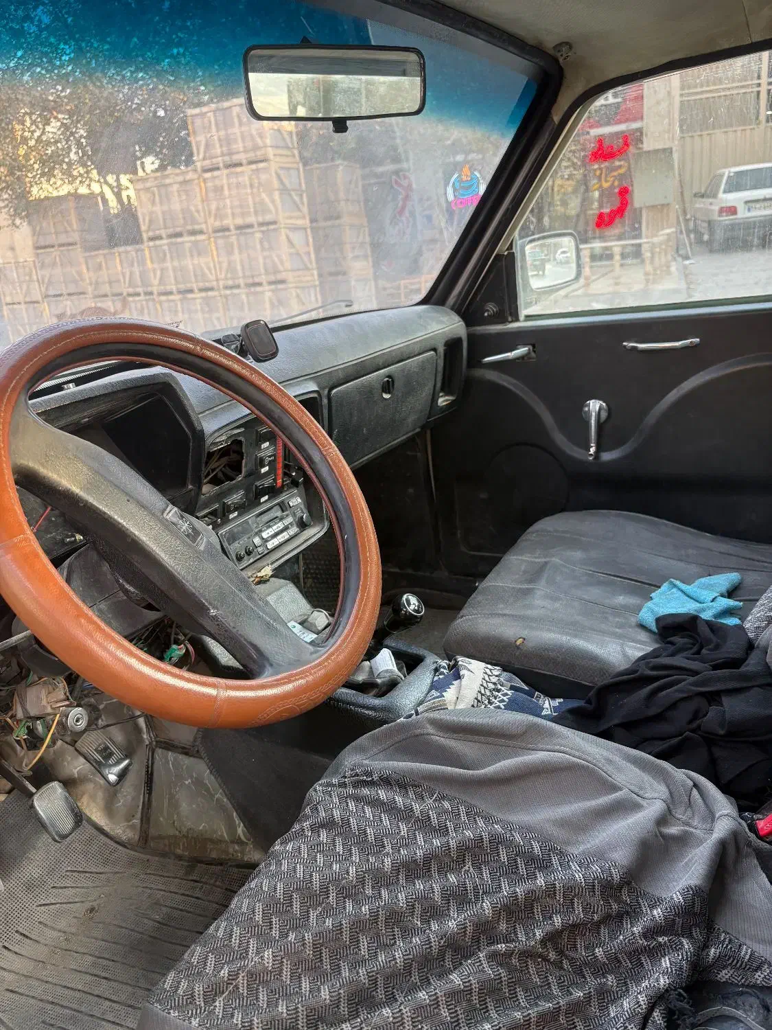 وانت پیکان مدل 84 تازه تعمیر|خودرو سواری و وانت|خمینی‌شهر, |دیوار