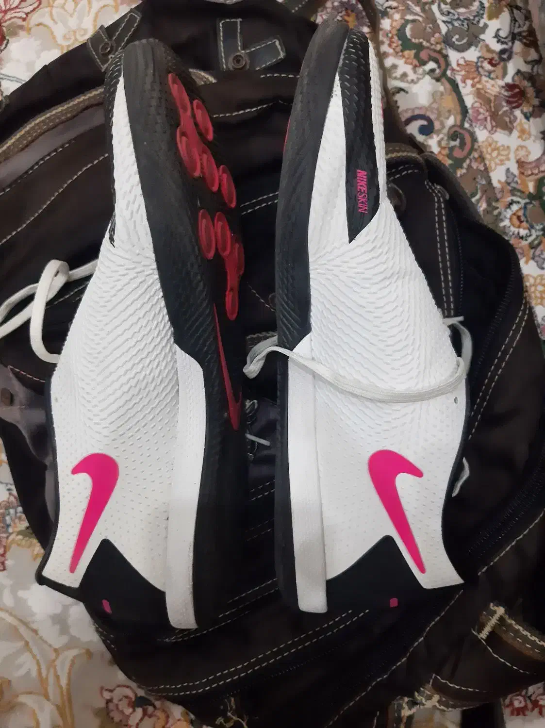 فروش و معاوضه کتونی فوتسال نایک|کیف، کفش، کمربند|قم, پردیسان|دیوار