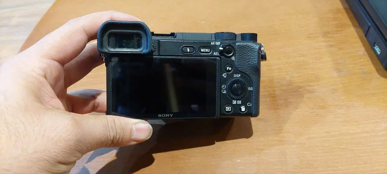 دوربین ۶۴۰۰ سونی کاملا سالم با مهلت تست|دوربین عکاسی و فیلمبرداری|بجنورد, |دیوار