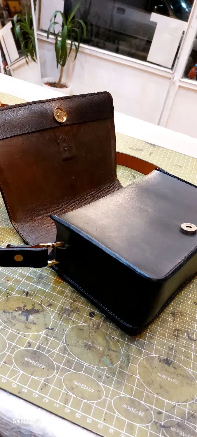 کیف چرم گاوی اعلا دستدوز مشکی|کیف، کفش، کمربند|رامیان, |دیوار