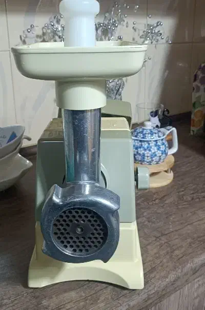 چرخ گوشت|خردکن، آسیاب، غذاساز|تالش, هشتپر|دیوار