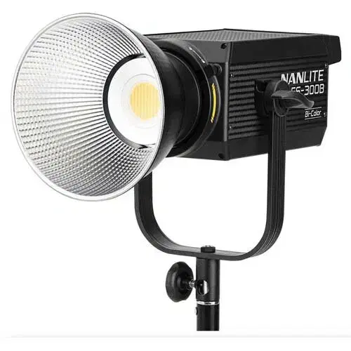 کیت 2 تایی نور ثابت NANLITE FS-300B با کیف|دوربین عکاسی و فیلم‌برداری|تهران, ائمه اطهار|دیوار