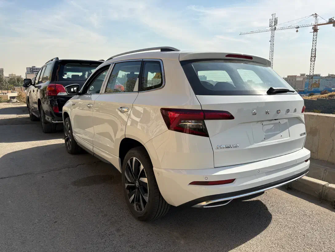 اشکودا کاروک ۲۰۲۴|خودرو سواری و وانت|تهران, پونک|دیوار