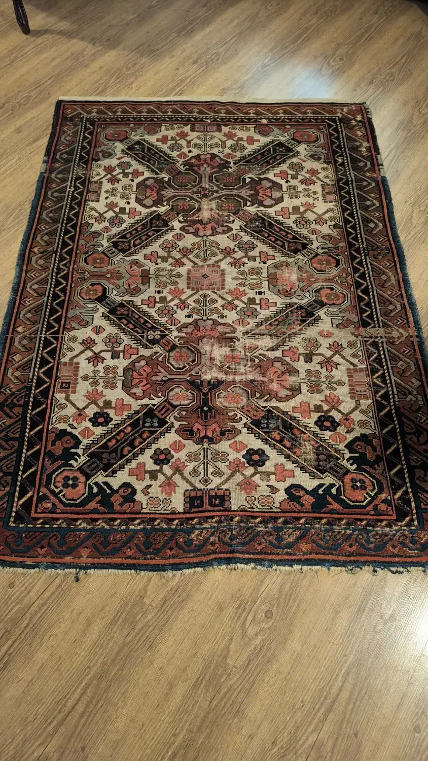 ذرع و نیم دستباف|فرش|تهران, نظامی گنجوی (توانیر)|دیوار