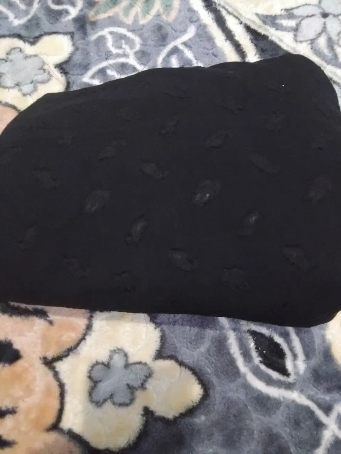 با سلام پارچه چادری نو نو جنس اصل میخوام بفروشم|لباس|شیراز, سیلو|دیوار