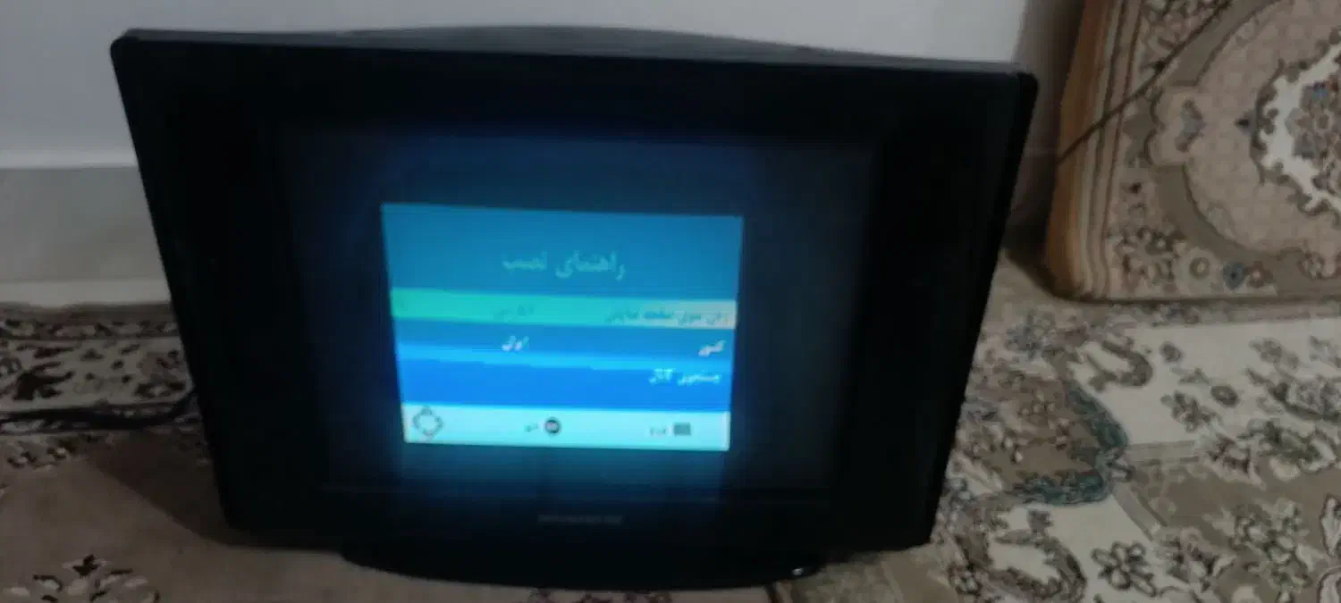 تلویزیون ۲۱|تلویزیون و پروژکتور|سبزوار, قلعه‌نو دهزار|دیوار