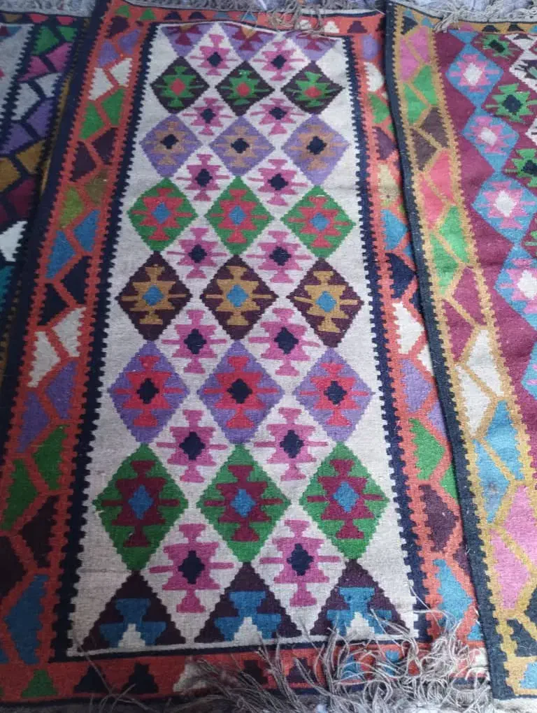 گلیم بافت دستی عنبران ، میناباد|پادری|عنبران, |دیوار