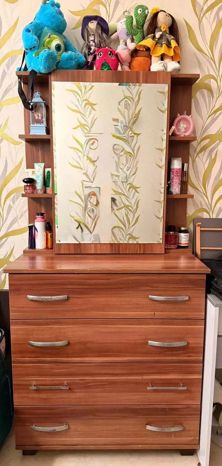 دراور 4 کشویی با آینه و تخت یک نفره|جاکفشی، کمد، دراور|کیش, |دیوار