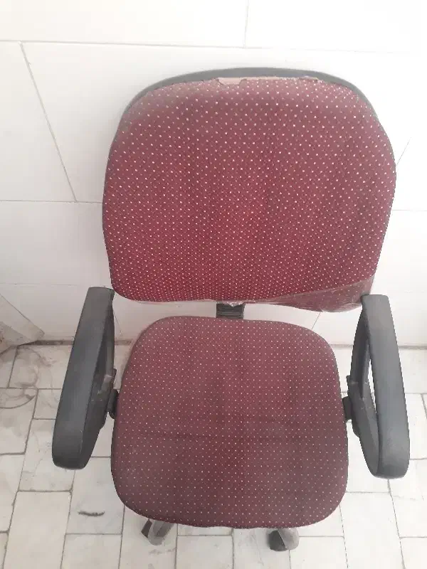 صندلی گردان|مبلمان اداری|قم, دروازه چوبی|دیوار