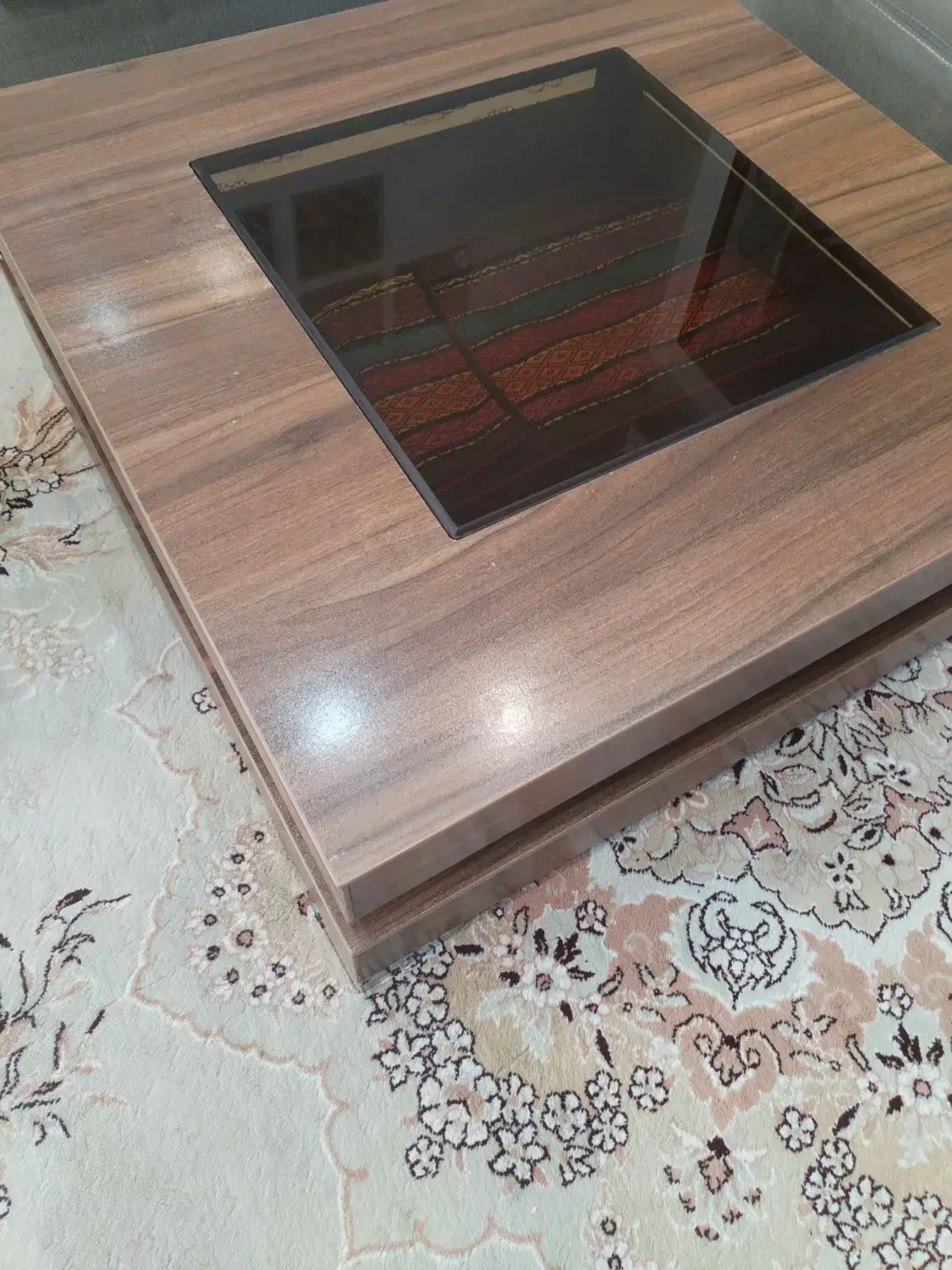 میز وسط همراه با ۳عسلی سالم|مبلمان خانگی و میز عسلی|شاهرود, |دیوار