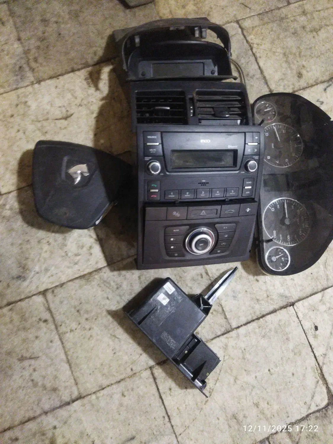 لواز کامل جلو داشبرد سمند سورن|قطعات یدکی و لوازم جانبی|قم, خداکرم|دیوار