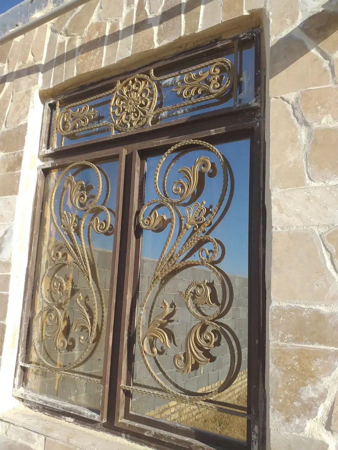 پنجره آهنی|مصالح و تجهیزات ساختمان|ایجرود, |دیوار