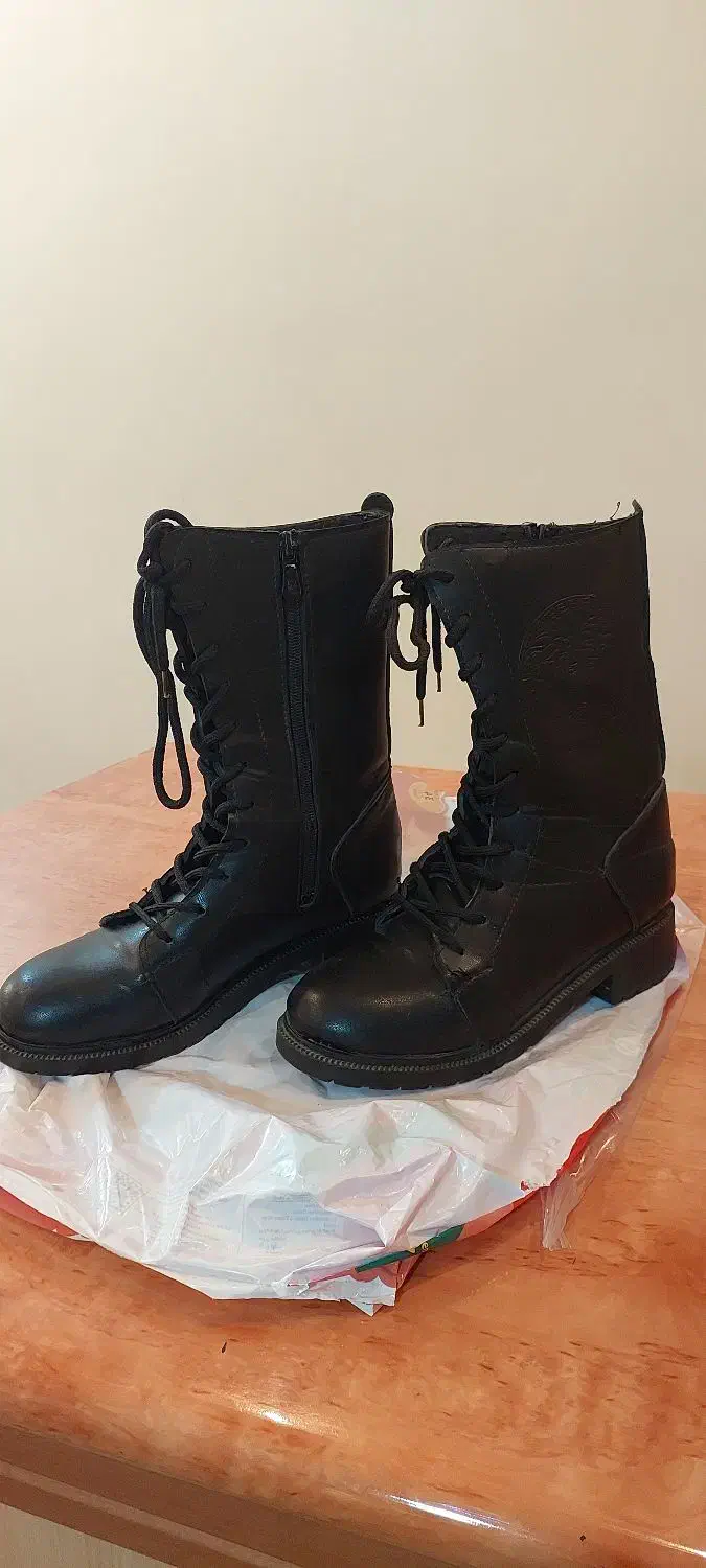 بوت زنانه سایز ۳۸|کیف، کفش، کمربند|فولادشهر, B7|دیوار