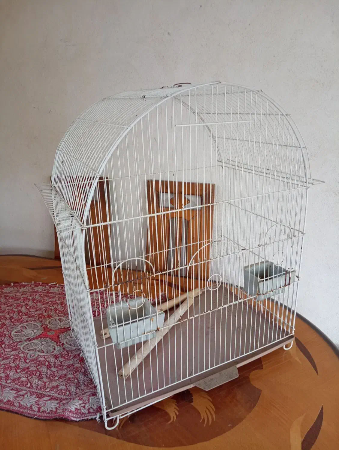 دو عدد قفس و یک پایه قفس|لوازم جانبی حیوانات|رشت, رشتیان|دیوار