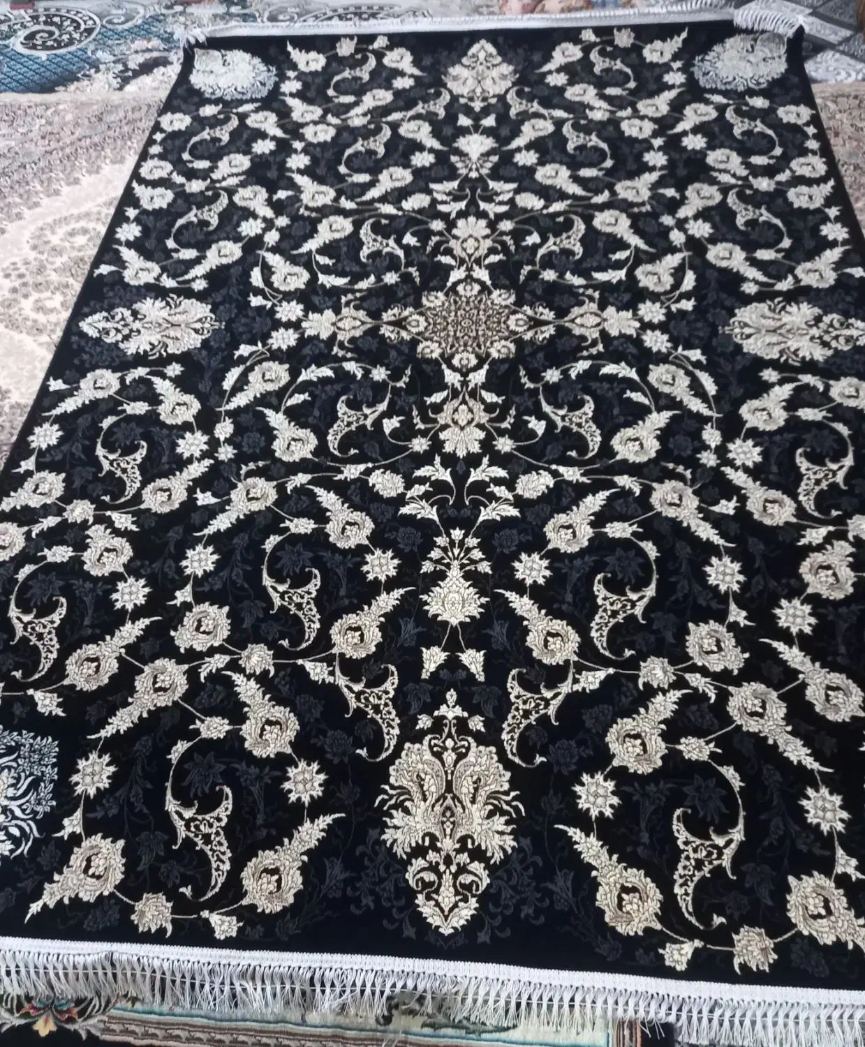 فروش چهار تخته فرش،نونو فوری|فرش|کاکاوند, |دیوار