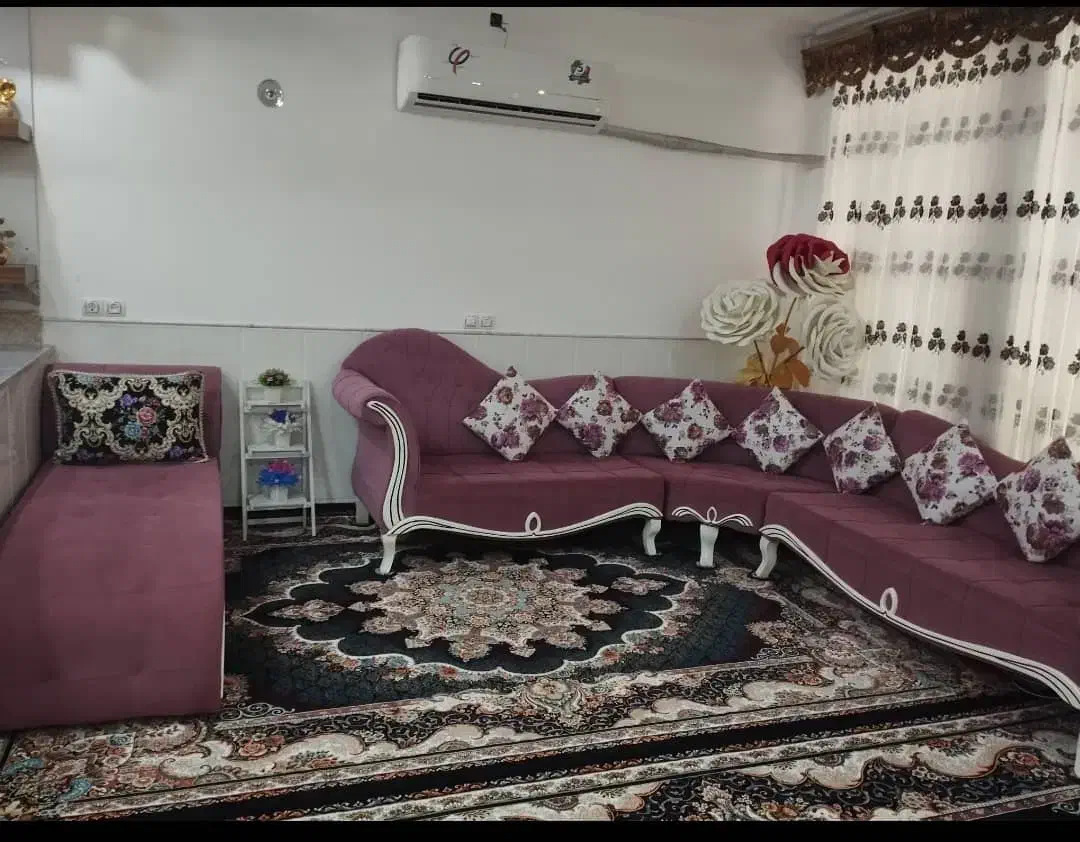 فروش مبل9 نفره به همراه لاوست درحد نو|مبلمان خانگی و میز عسلی|اردکان, |دیوار