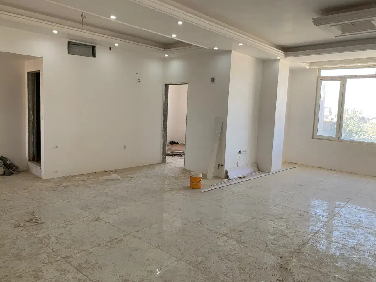 فروش واحد مسکونی ۱۳۰ متری کلید نخورده شیک|فروش آپارتمان|ماهدشت, |دیوار