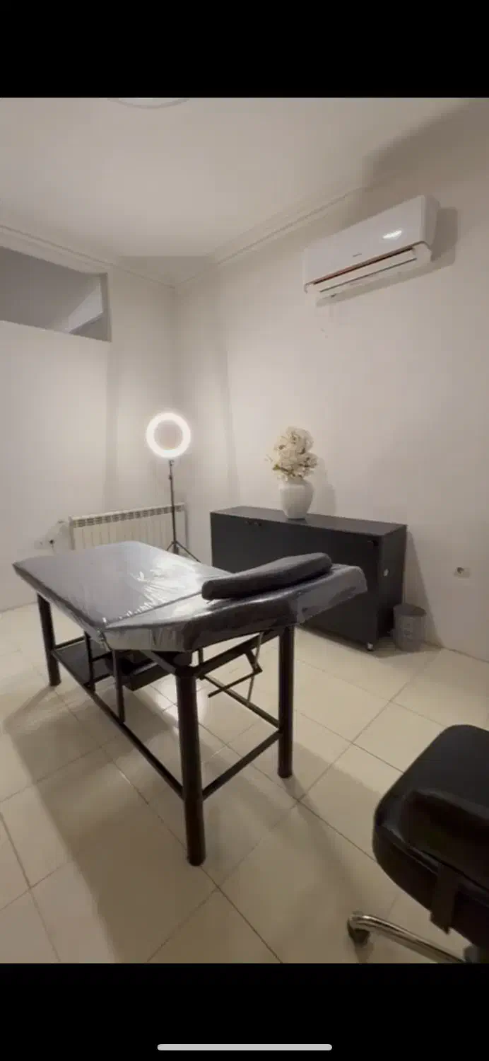 اجاره لاین در سالن زیبایی|خدمات آرایشگری و زیبایی|مشهد, دانشجو|دیوار