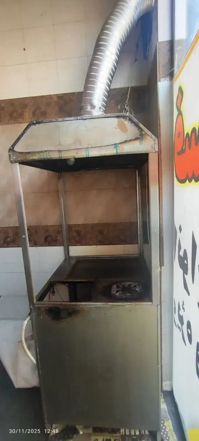 فر کارکرده اما سالم|کافی‌شاپ و رستوران|آبیک, |دیوار