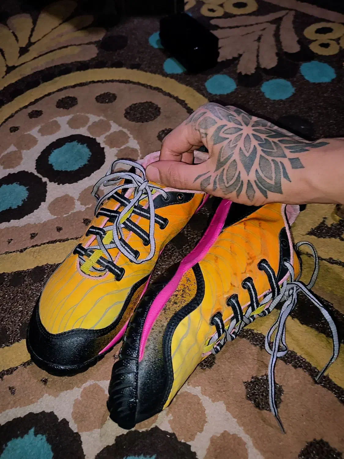 کتونی کوهنوردی و ورزش اورجینال ۹۸۰|کیف، کفش، کمربند|اسلامشهر, شهرک قائمیه|دیوار