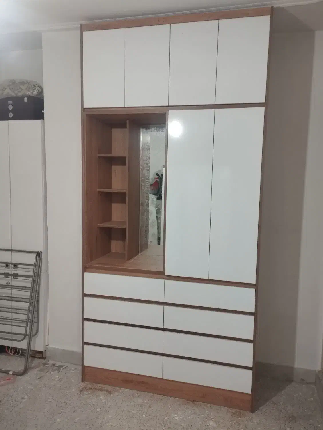 ساخت و اجرای کابینت کمد دیواری دراور همراه با نصب|خدمات پیشه و مهارت|ساوه, |دیوار