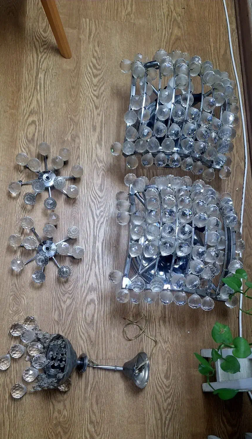 لوستر|لوستر و چراغ آویز|شیراز, شهرک گلدشت محمدی|دیوار