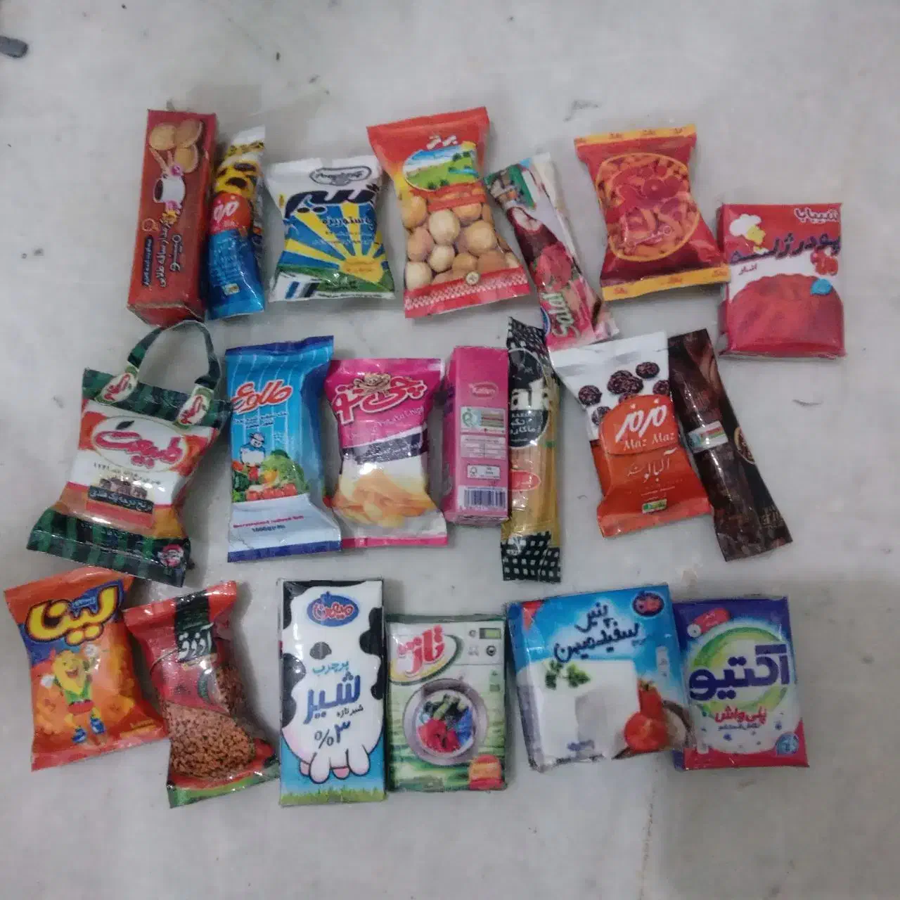 مگنت جاسوییچی مینیاتوری و نوستالژی|کلکسیون و سرگرمی|قم, فرهنگیان و شهربانی|دیوار