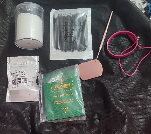 وسایل اکستشن مژه و لیفت ابرو|آرایشگاه و سالن‌های زیبایی|بندر ماهشهر, |دیوار