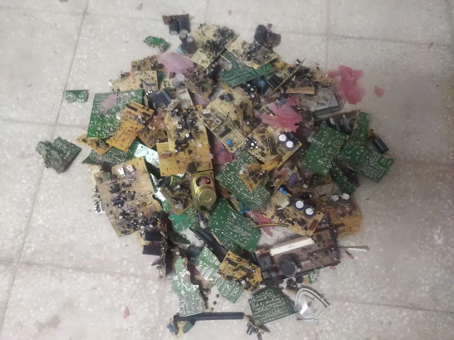 قطعات کامپیوتر|قطعات و لوازم جانبی رایانه|یزد, |دیوار