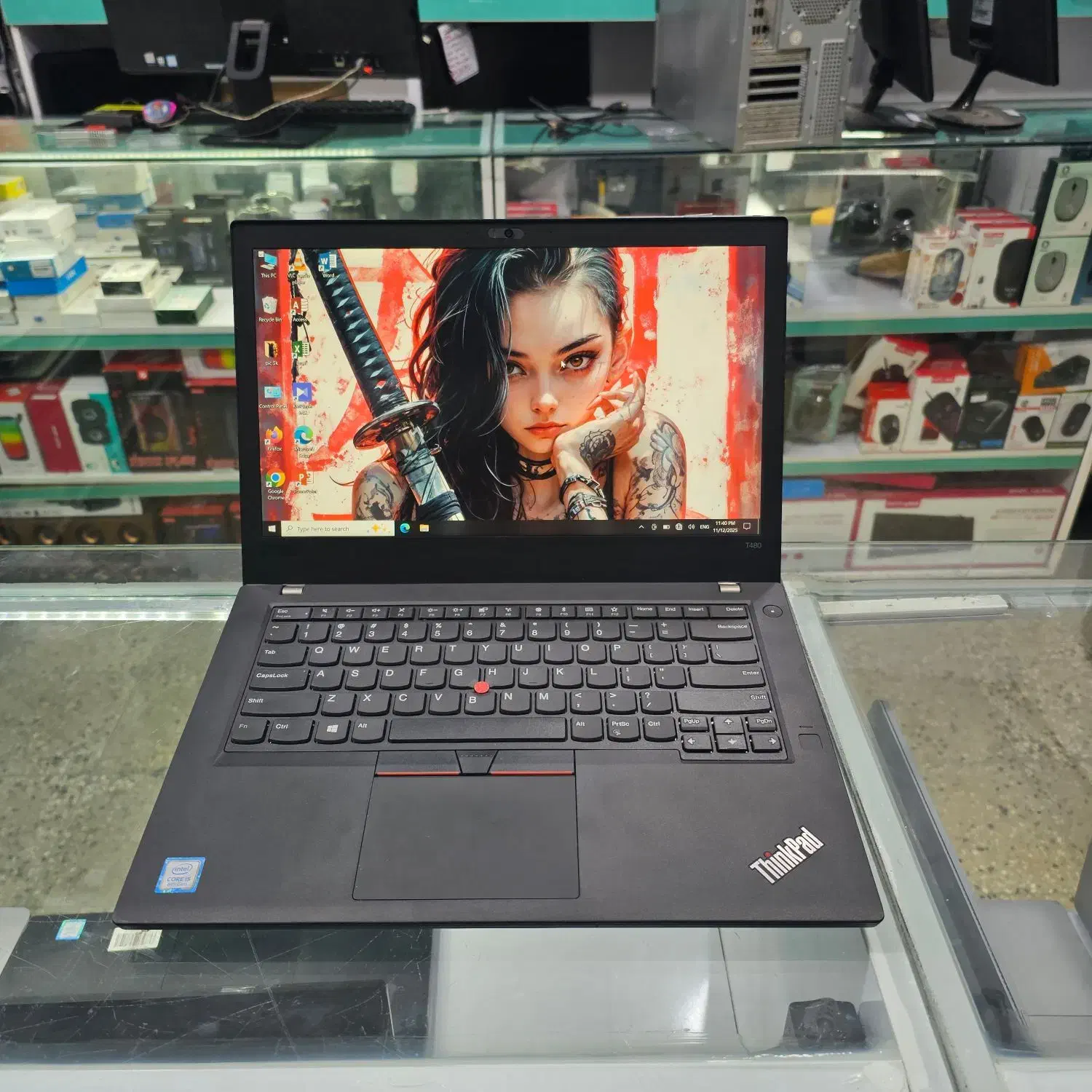 لپتاپ LENOVO صفحه لمسی نسل ۸ رم ۱۶ هارد ۵۱۲|رایانه همراه|یاسوج, |دیوار