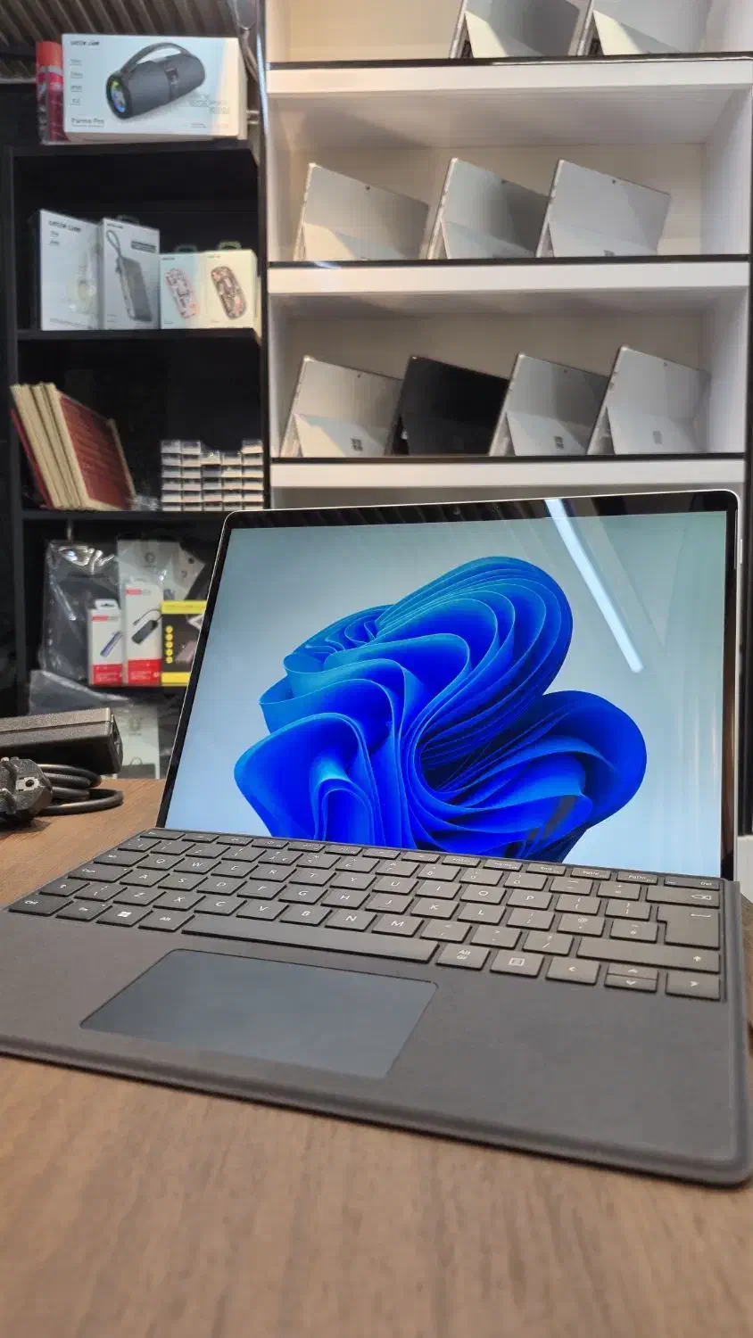 surface APEXIA|رایانه همراه|اهواز, نادری|دیوار