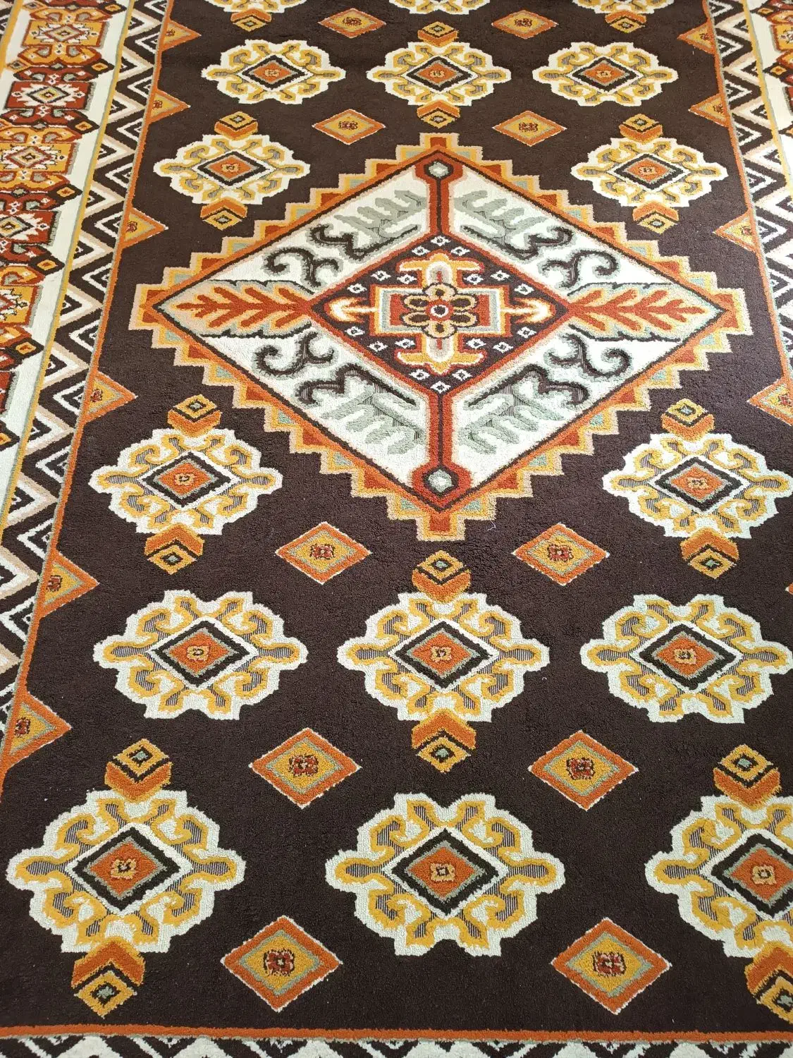 گلیم فرش تمیز و سالم در حد نو|گلیم، جاجیم، گبه|بندرعباس, |دیوار